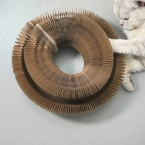 KittiKoil™ Accordion Cat Toy