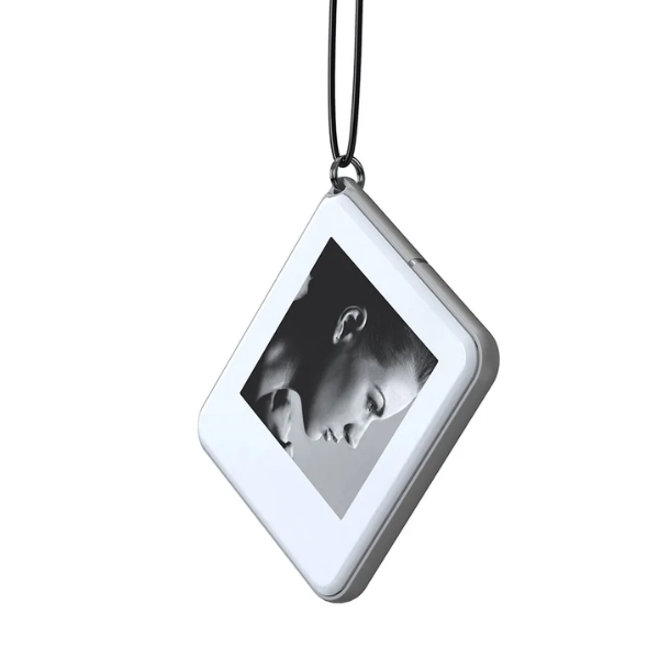MemoLock™ - E-Ink KeyChain – Comet Gift