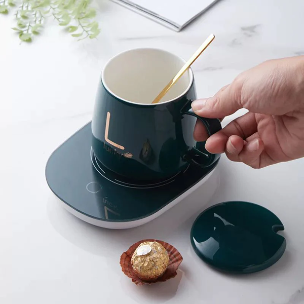HeatPro™ Cup with electric beverage heating base